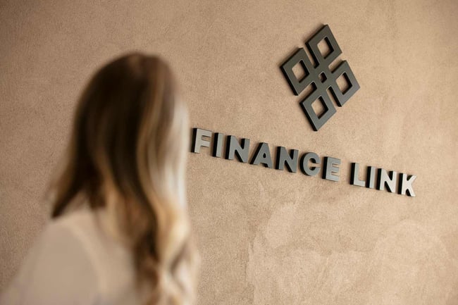 <span id="hs_cos_wrapper_name" class="hs_cos_wrapper hs_cos_wrapper_meta_field hs_cos_wrapper_type_text" style="" data-hs-cos-general-type="meta_field" data-hs-cos-type="text" >Laskujen rahoitus vahvisti Noste Lift Oy:n käyttöpääomaa</span>